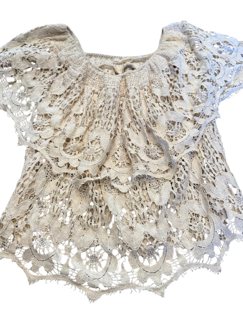 Jen’s Pirate Booty cream,lace top on or off shoulder top Small